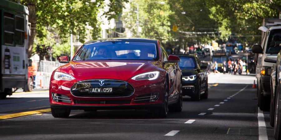  Tesla Model S P90D 2016 года  (AU) (фото 9 из 12)